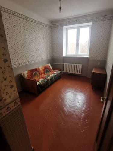 Сдаётся 3-х комнатная квартира, в районе с развитой инфраструктурой. Микрорайон южный.