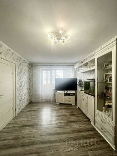 ориентир: Нотариальная контора, РСЦ, рядом школы , бассейн, садик. год постройки: 1968, количество изолированных комнат: 2, общая площадь: 45.1, балко...