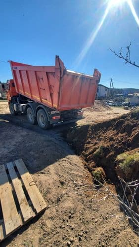Вывоз не нужного грунта 10тонн 20тонн 