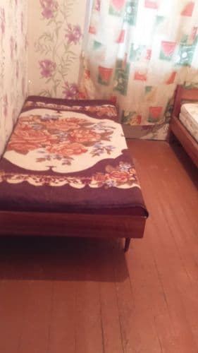 Сдается парню койко место в комнате для 2-х человек. Холодильник, стиральная машина, металлическая дверь, домофон. Тихий зеленый район. Рядом 2 спорт...