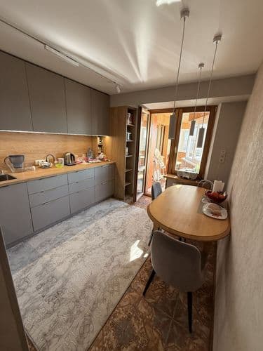 Сдам на длительный срок квартиру с полностью новым ремонтом прямо в центре Минска с великолепными видами с двух лоджий (особенно прекрасен вид в ночно...