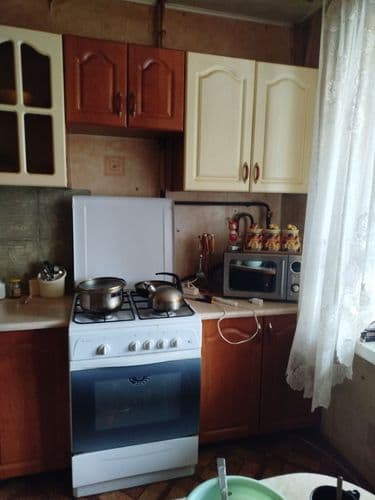 Сдам комнату студентам заочникам.