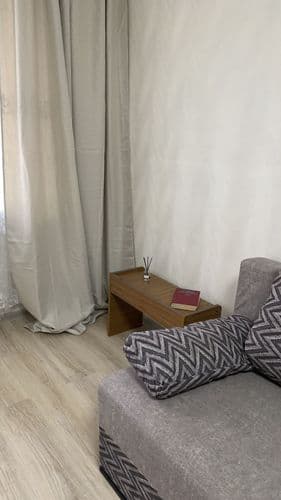 Сдается комната по адресу ул. Жуковского, 27. Квартира 3-комнатная. Комната чистая и уютная. Оказываем помощь в поиске комнат и квартир в любом районе...