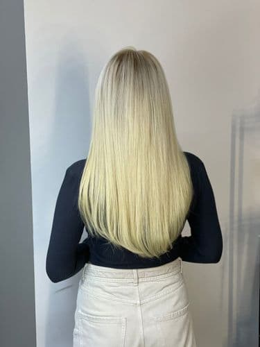 Модель на коррекцию волос