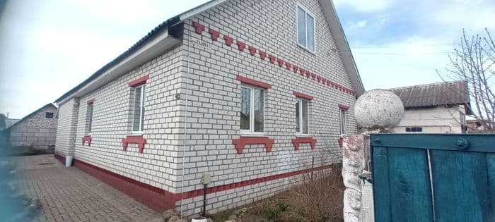 В продаже отличный , добротный дом по адресу : переулок Салова дом 14 ; • дом площадью по СНБ 108.3/ общая 103.2/ жилая 73/ кухня 15 ; • часть...