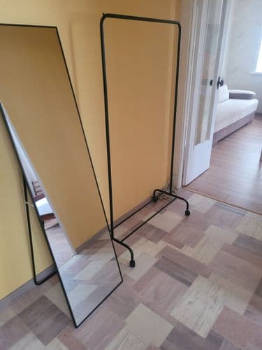 Сдаю на длительный срок двухкомнатную квартиру на втором этаже без домашних животных. В квартире сделан ремонт. Магазины, поликлиника, остановка авто...