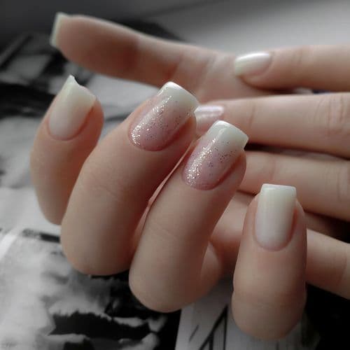 Маникюр, гель-лак Новобелица