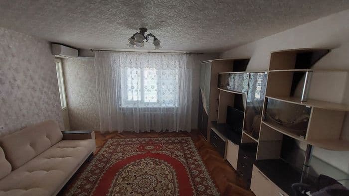 Сдам уютную 1-комнатную квартиру,по договору .без животных.на длительный срок.