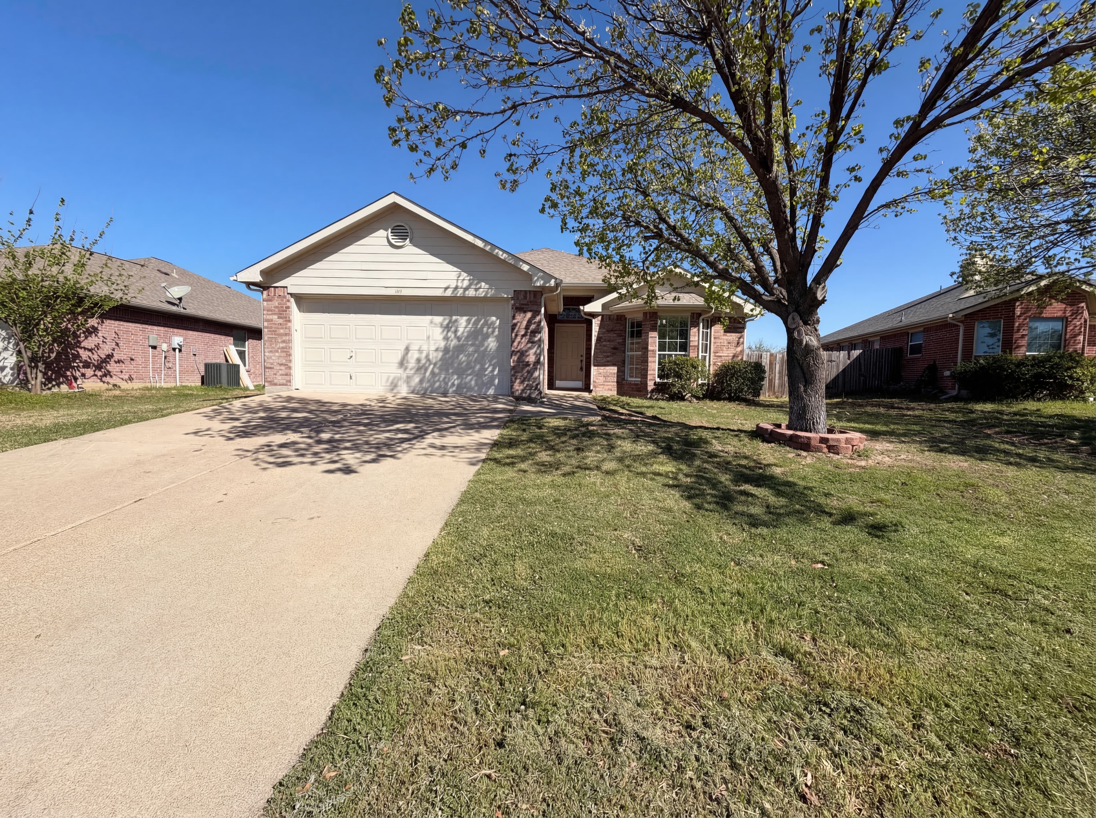 105 Kings Way Dr Rhome TX 76078