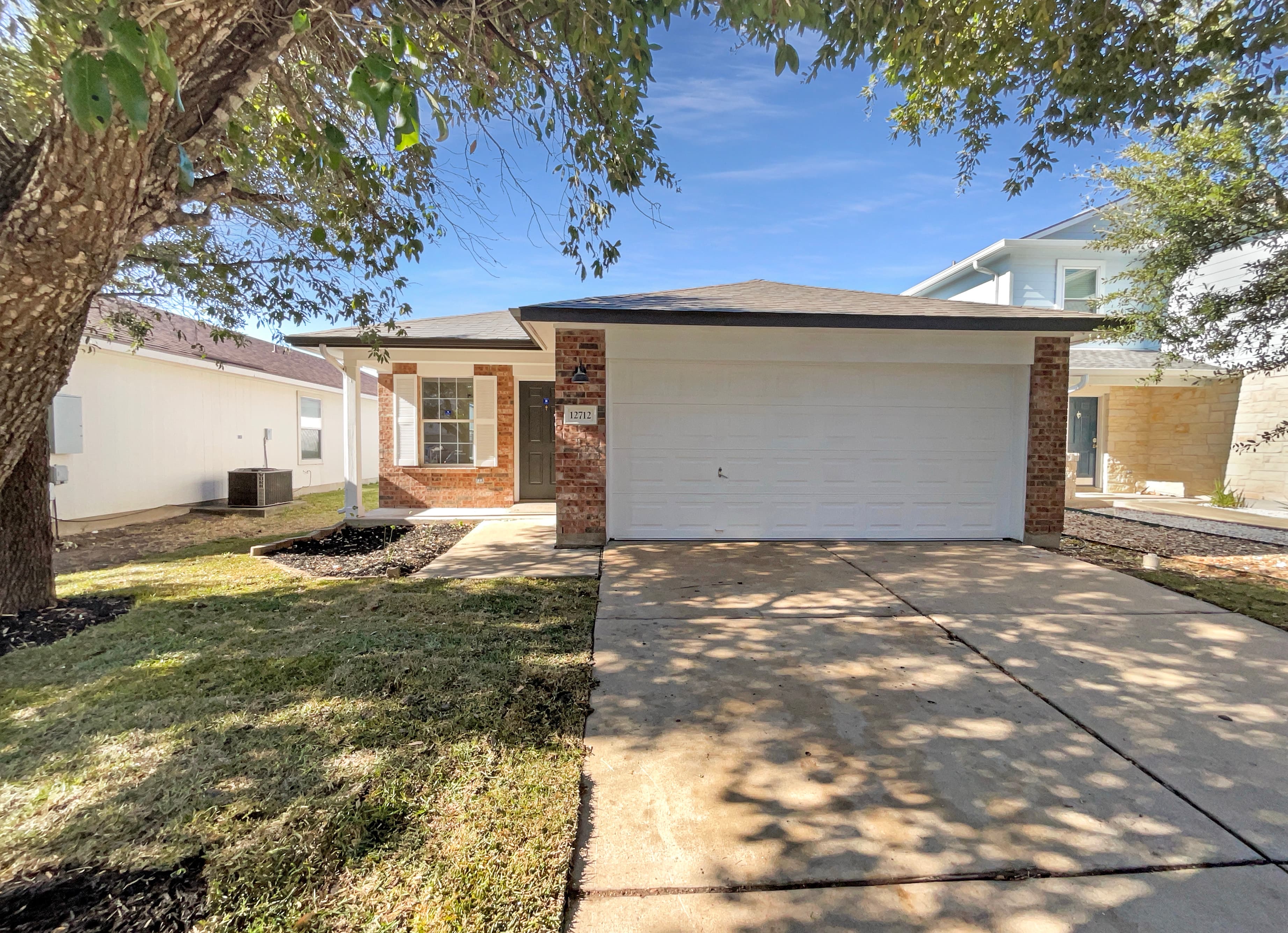 12712 Saint Mary Dr Manor TX 78653